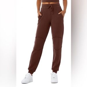 Alo waffle cherry cola sweatpants